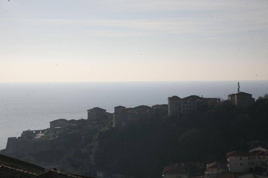 Omega Apartments Ulcinj Exteriör bild